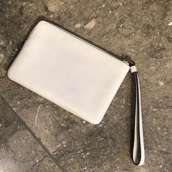 Coach cream wristlet - Picture 4 of 13